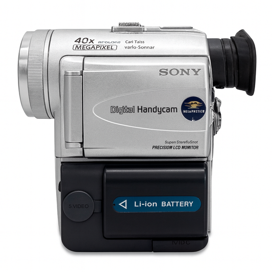 Sony DCR-PC100E Camcorder – Tested for Tapeless Recording – incl. 2x New Batteries + Charger